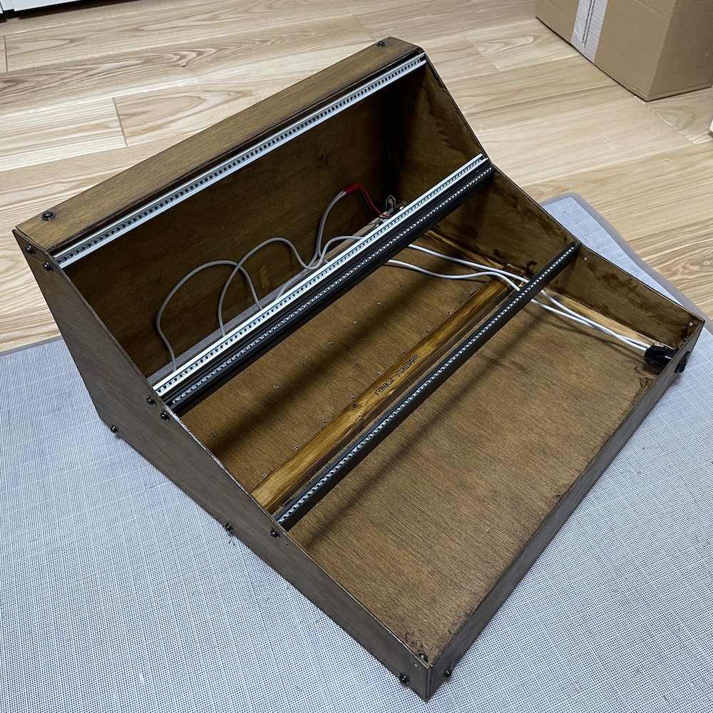 Case with rails and modules.